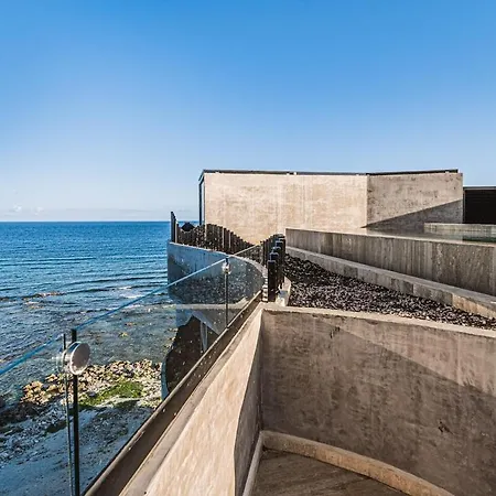Beachfront 3br Penthouse W Private Pool Hot Tub & Gym Apartment *