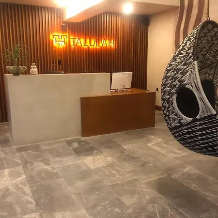 Apartment Talulah Amazing 3 Bdr Penthouse Private Pool *