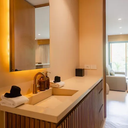 Luxury 1br Aflora Retreat In Aldea Zama With Pool