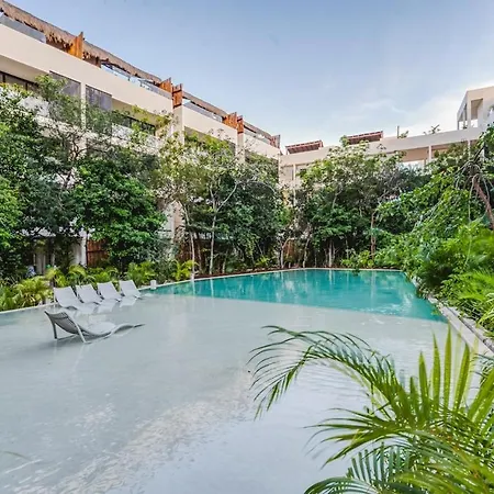 Quiet 2br Penthouse W Private Pool And Gym, Cowork Apartment