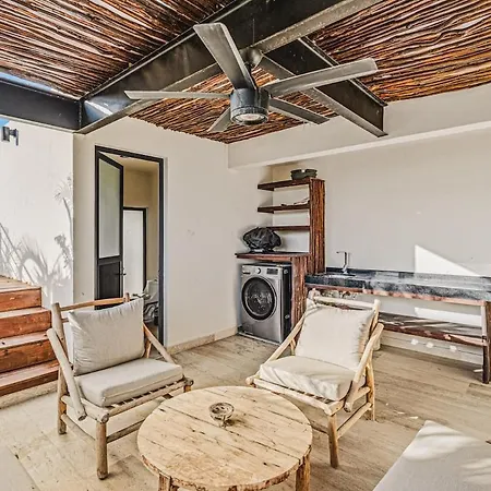 Serene 3br Penthouse W Private Pool | Roof | Gym Apartment *