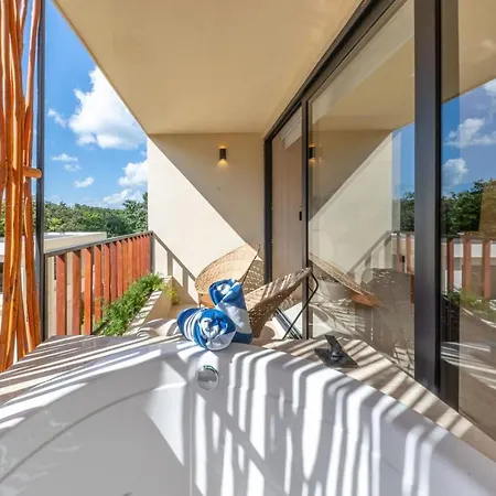 Peaceful Retreat With Hot Tub And King Bed * Tulum