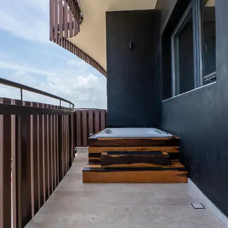 Beachside Penthouse Private Pool And Hot Tub