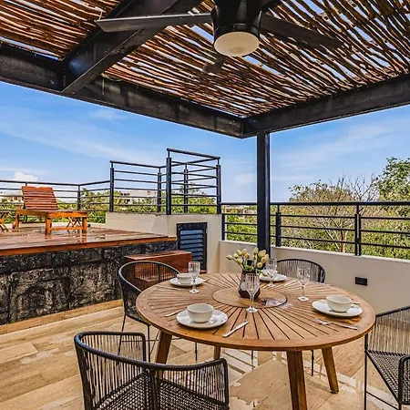 Serene 3br Penthouse W Private Pool | Roof | Gym Apartment *