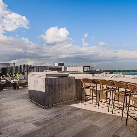 Apartment Beachfront 3br Penthouse W Private Pool Hot Tub & Gym