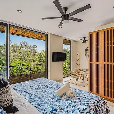 Serene 3br Penthouse W Private Pool | Roof | Gym Apartment *