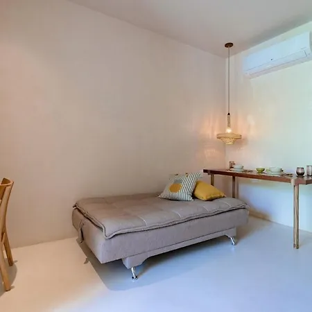 Aflora Wellness & Luxury Escape Apartment