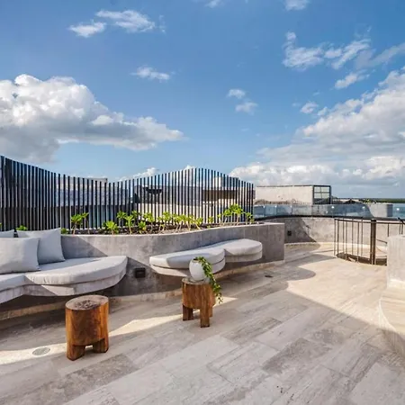 Beachfront 3br Penthouse W Private Pool Hot Tub & Gym Apartment Tulum