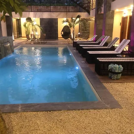 Apartment Talulah Amazing 3 Bdr Penthouse Private Pool