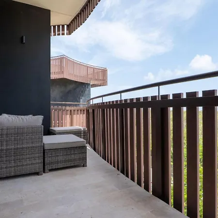 Beachside Penthouse Private Pool And Hot Tub Apartment