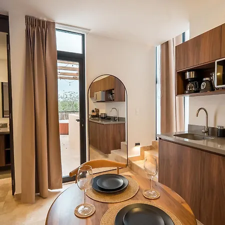 2-story Penthouse With Private Jacuzzi 5 Min
