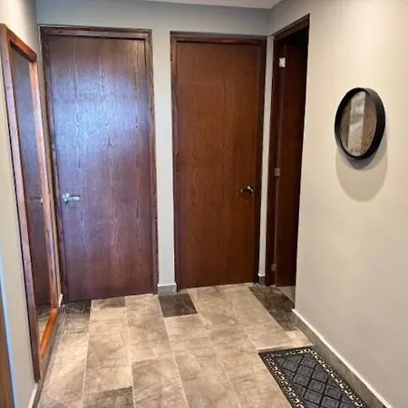 Apartment 2 Bed Penthouse Private Rooftop *
