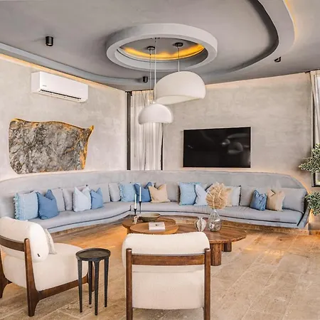 Beachfront 3br Penthouse W Private Pool Hot Tub & Gym Tulum
