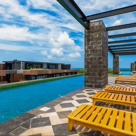 Beachside Penthouse Private Pool And Hot Tub *
