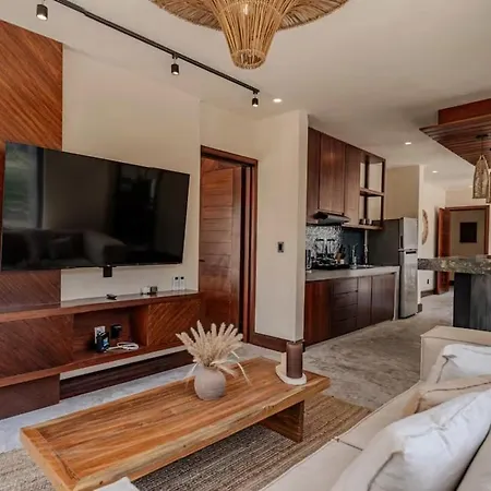 Apartment Talulah Amazing 3 Bdr Penthouse Private Pool