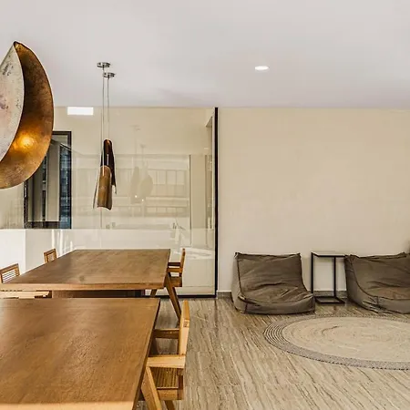 Quiet 2br Penthouse W Private Pool And Gym, Cowork *