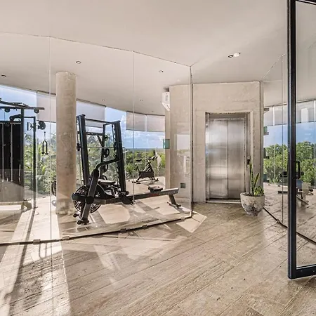 Beachfront 3br Penthouse W Private Pool Hot Tub & Gym * Tulum