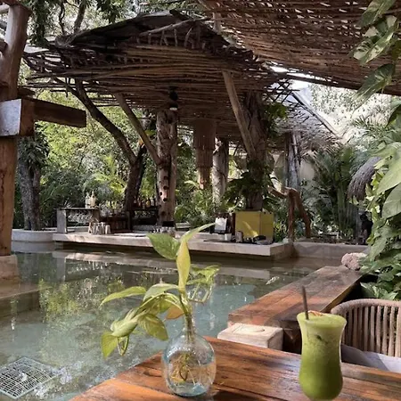 Apartment Unwind In | Pool & Private Patio
