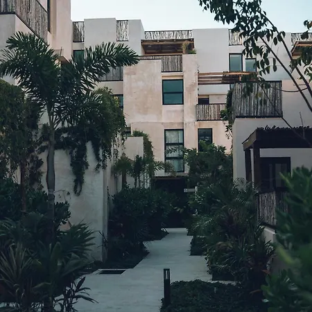 Apartment 2-story Penthouse With Private Jacuzzi 5 Min *