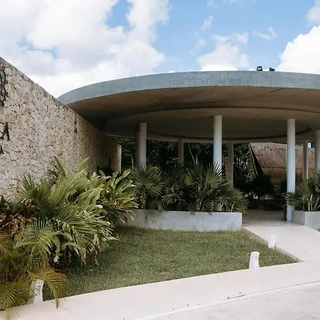 Park Lagunas Apartment *