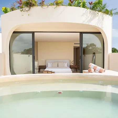 Luxury Villa, Private Pool, Free Shuttle Bed & Breakfast