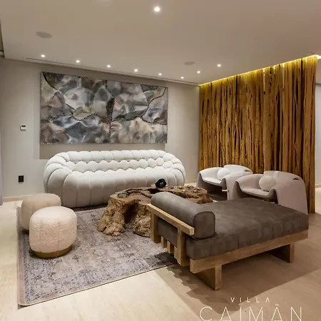 Holiday home Caiman Luxury 5br In Santos