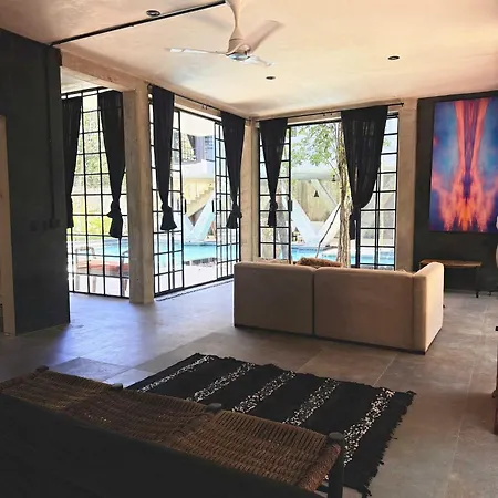 Ka'an 7br Estate Pool & Rooftop Holiday home *