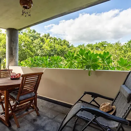 Apartment Modern 1br Jungle View Retreat In Humana With Rooftop Pool