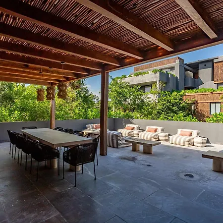 Modern 1br Jungle View Retreat In Humana With Rooftop Pool * Tulum