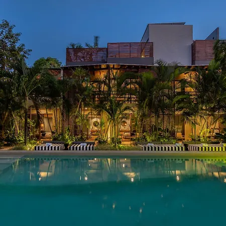 Era & Tulum
