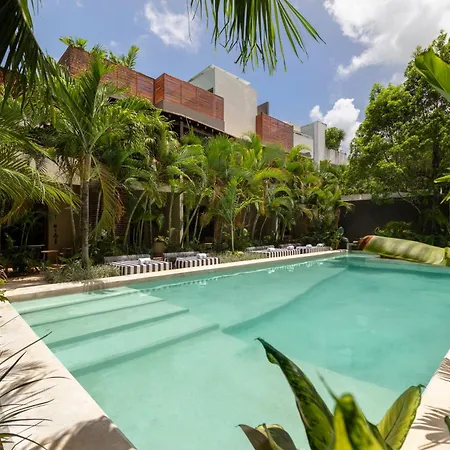 Era & 4* Tulum
