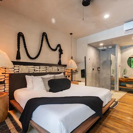 Hotel Era &