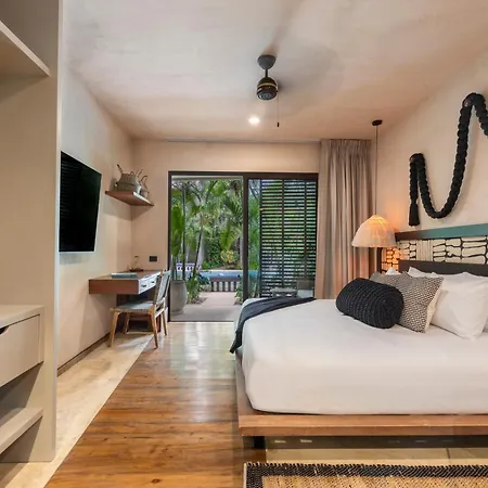 Hotel Era & Tulum