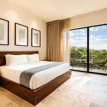 The Strabon Hotel 4*