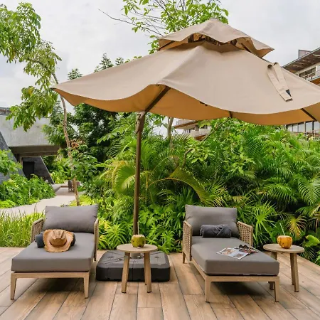 Nuju - Beutiful With Swimout-gym-rooftop-pool Apartment