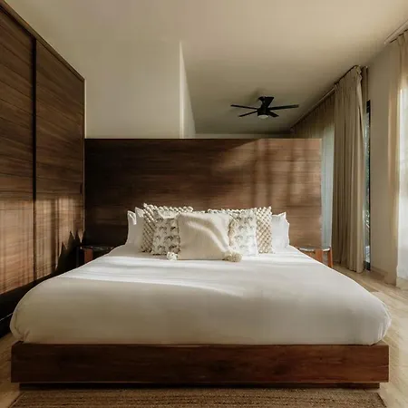 Attha Bliss Swim Up Apartment Tulum