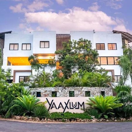 Oasis Yaaxlum * Tulum