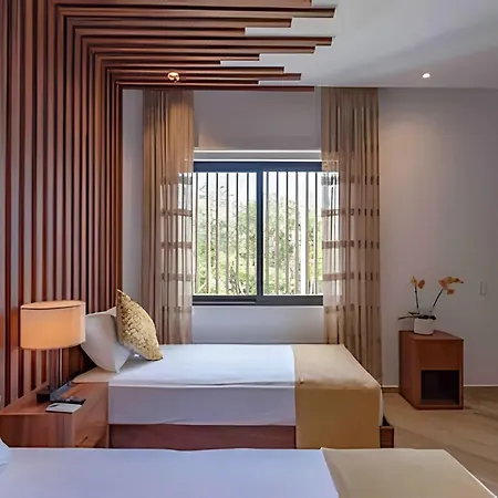 Oasis Yaaxlum Estudios Tulum