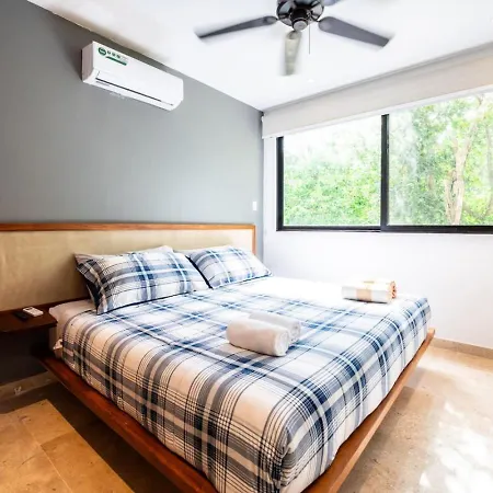 2br Retreat Rooftop Pool Gym Movie Theatre Apartment