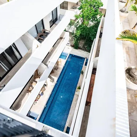 2br Retreat Rooftop Pool Gym Movie Theatre *