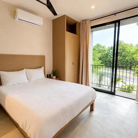 Romantic Jungle Studio, Rooftop Pool & Lounge Apartment Tulum