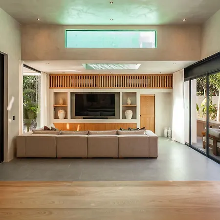 Villa Casa W - Style 8 Bedroom With 2 Pools Tulum