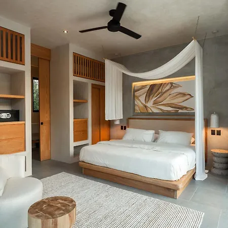 Villa Casa W - Style 8 Bedroom With 2 Pools Tulum