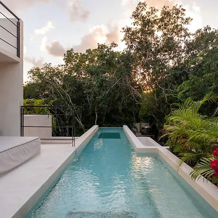Villa Casa W - Style 8 Bedroom With 2 Pools *