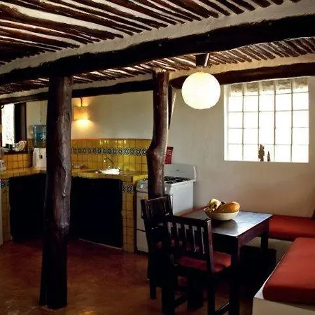 Playa Selva Lodge *