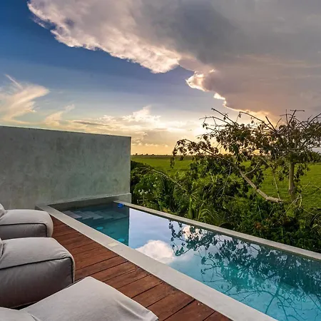 Luxury Beachfront 3br Apartment *