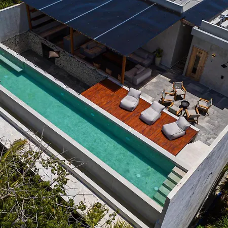 Luxury Beachfront 3br