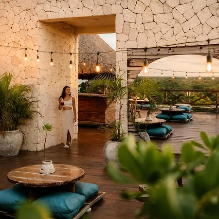Olivia Oceanfront Hotel Tulum