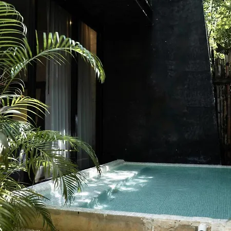 Villa The Four Luxury Villas, 8 Pools, 15 Brs, 38 Pax