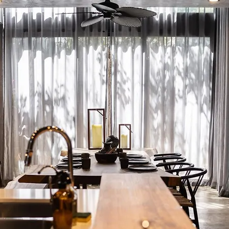 The Four Luxury Villas, 8 Pools, 15 Brs, 38 Pax * Tulum